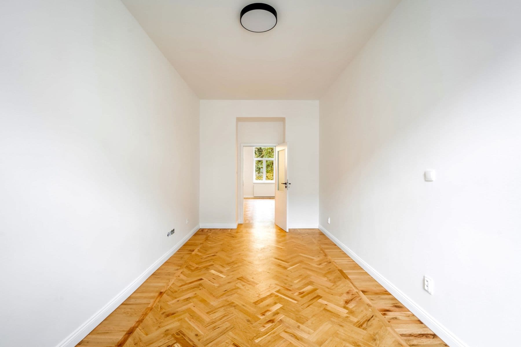 Prenájom bytu 2-izbový 44 m², Plzeňská, Praha, Praha Prenájom bytu 2-izbový 44 m², Plzeňská, Praha, Praha