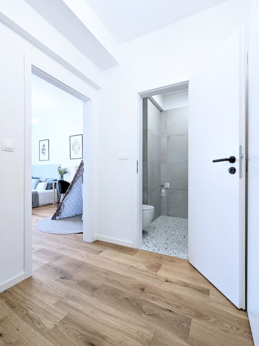 Predaj bytu 3-izbový 59 m², Petrohradská, Praha, Praha Predaj bytu 3-izbový 59 m², Petrohradská, Praha, Praha