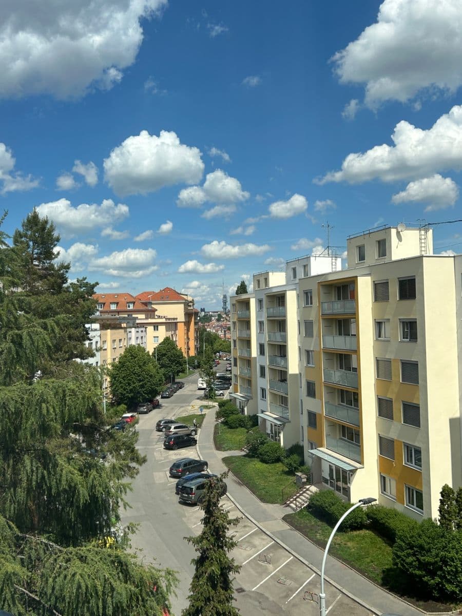 Prenájom bytu 1-izbový 37 m², Na Výsledku I, Praha, Praha Prenájom bytu 1-izbový 37 m², Na Výsledku I, Praha, Praha