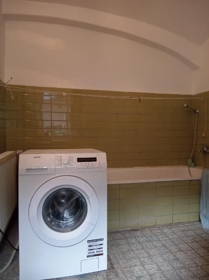 Prenájom bytu 2-izbový 60 m², Mezouň, Středočeský kraj Prenájom bytu 2-izbový 60 m², Mezouň, Středočeský kraj