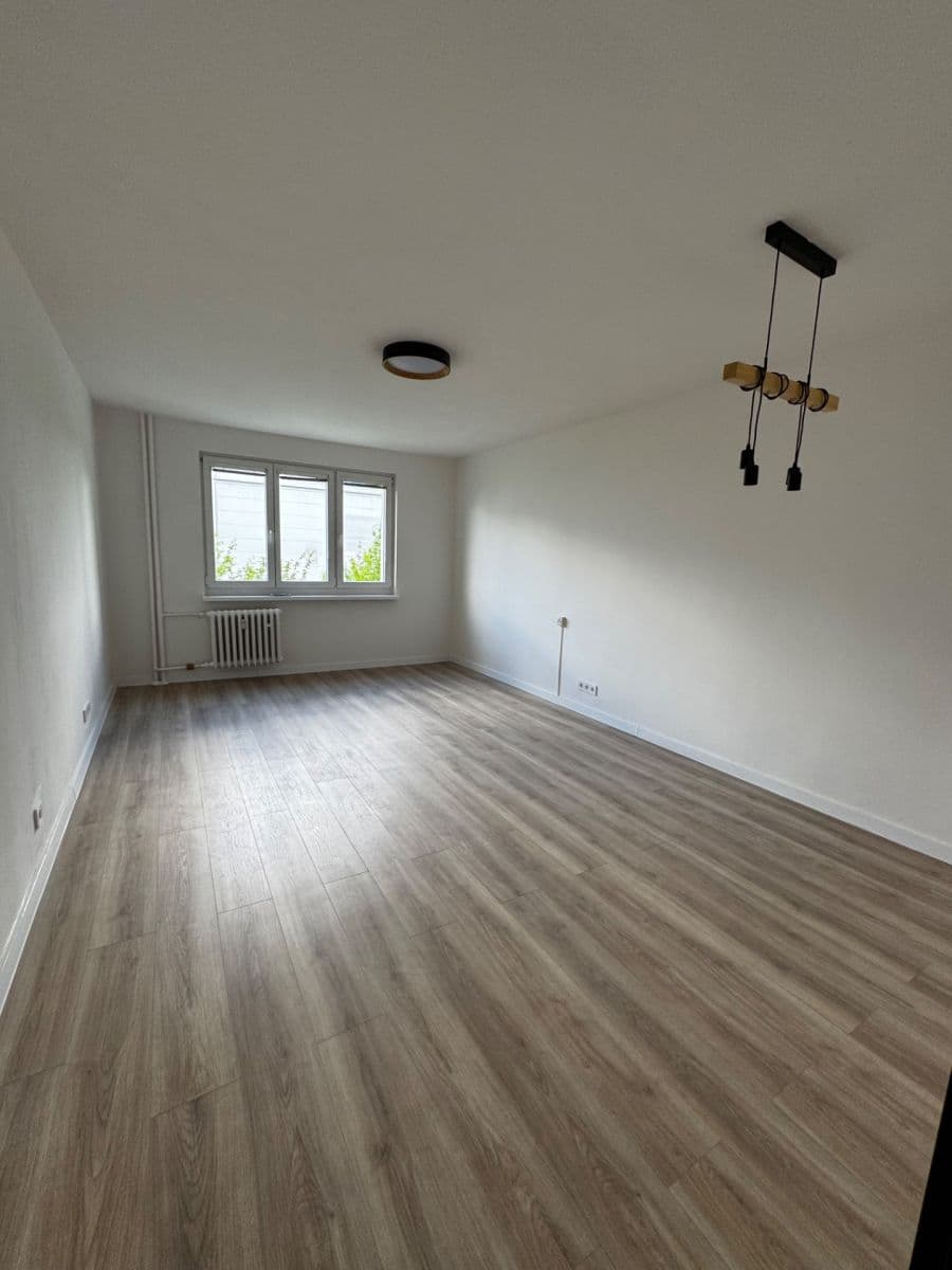 Prenájom bytu 3-izbový 79 m², Krejčíkova, Plzeň, Plzeňský kraj Prenájom bytu 3-izbový 79 m², Krejčíkova, Plzeň, Plzeňský kraj