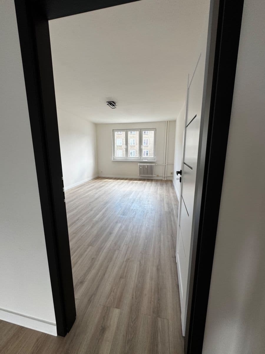 Prenájom bytu 3-izbový 79 m², Krejčíkova, Plzeň, Plzeňský kraj Prenájom bytu 3-izbový 79 m², Krejčíkova, Plzeň, Plzeňský kraj