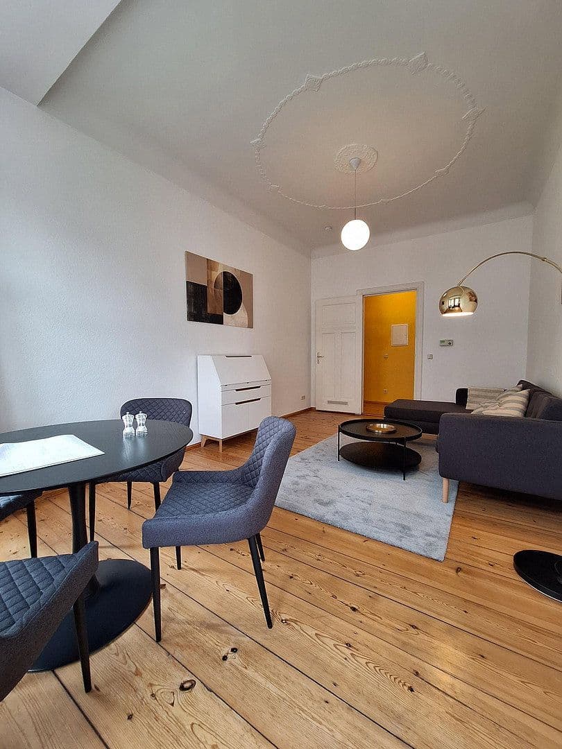 Prenájom bytu 2-izbový 58 m², Berlin, Berlín Prenájom bytu 2-izbový 58 m², Berlin, Berlín