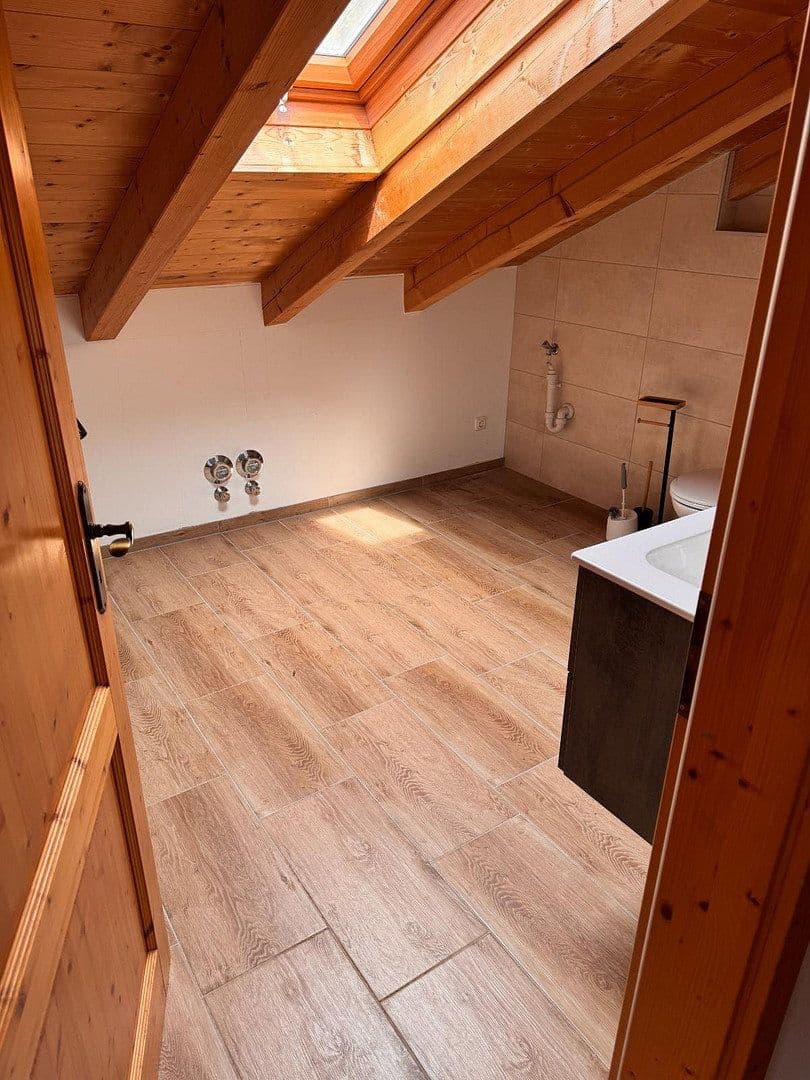 Predaj domu 330 m², pozemek 1.364 m², Berchtesgadener Straße 10, Schneizlreuth OT Weißbach a.d. Alpenstraße, Bavorsko Predaj domu 330 m², pozemek 1.364 m², Berchtesgadener Straße 10, Schneizlreuth OT Weißbach a.d. Alpenstraße, Bavorsko