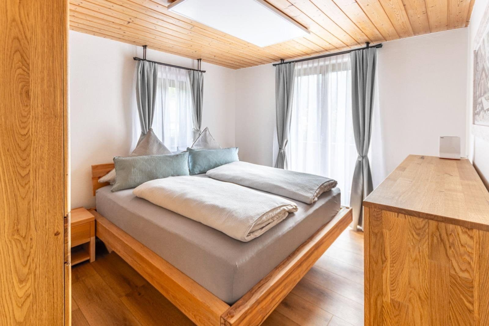 Predaj domu 330 m², pozemek 1.364 m², Berchtesgadener Straße 10, Schneizlreuth OT Weißbach a.d. Alpenstraße, Bavorsko Predaj domu 330 m², pozemek 1.364 m², Berchtesgadener Straße 10, Schneizlreuth OT Weißbach a.d. Alpenstraße, Bavorsko