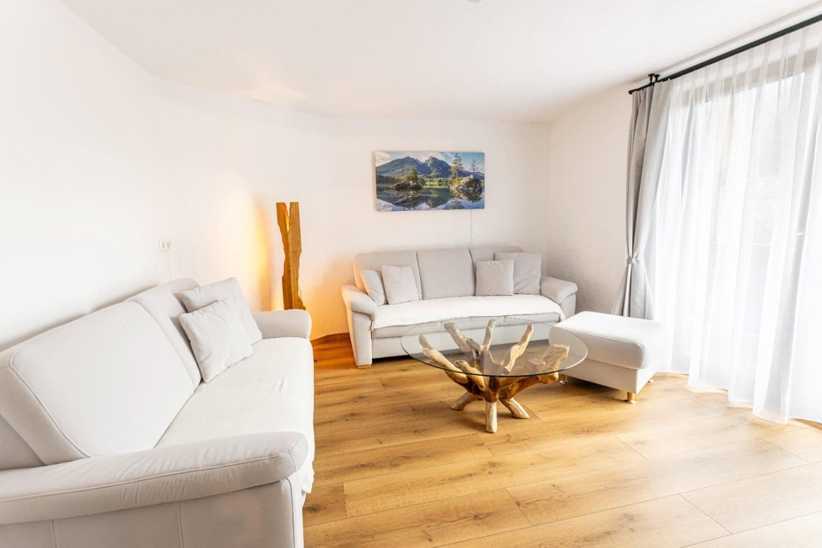 Predaj domu 330 m², pozemek 1.364 m², Berchtesgadener Straße 10, Schneizlreuth OT Weißbach a.d. Alpenstraße, Bavorsko Predaj domu 330 m², pozemek 1.364 m², Berchtesgadener Straße 10, Schneizlreuth OT Weißbach a.d. Alpenstraße, Bavorsko
