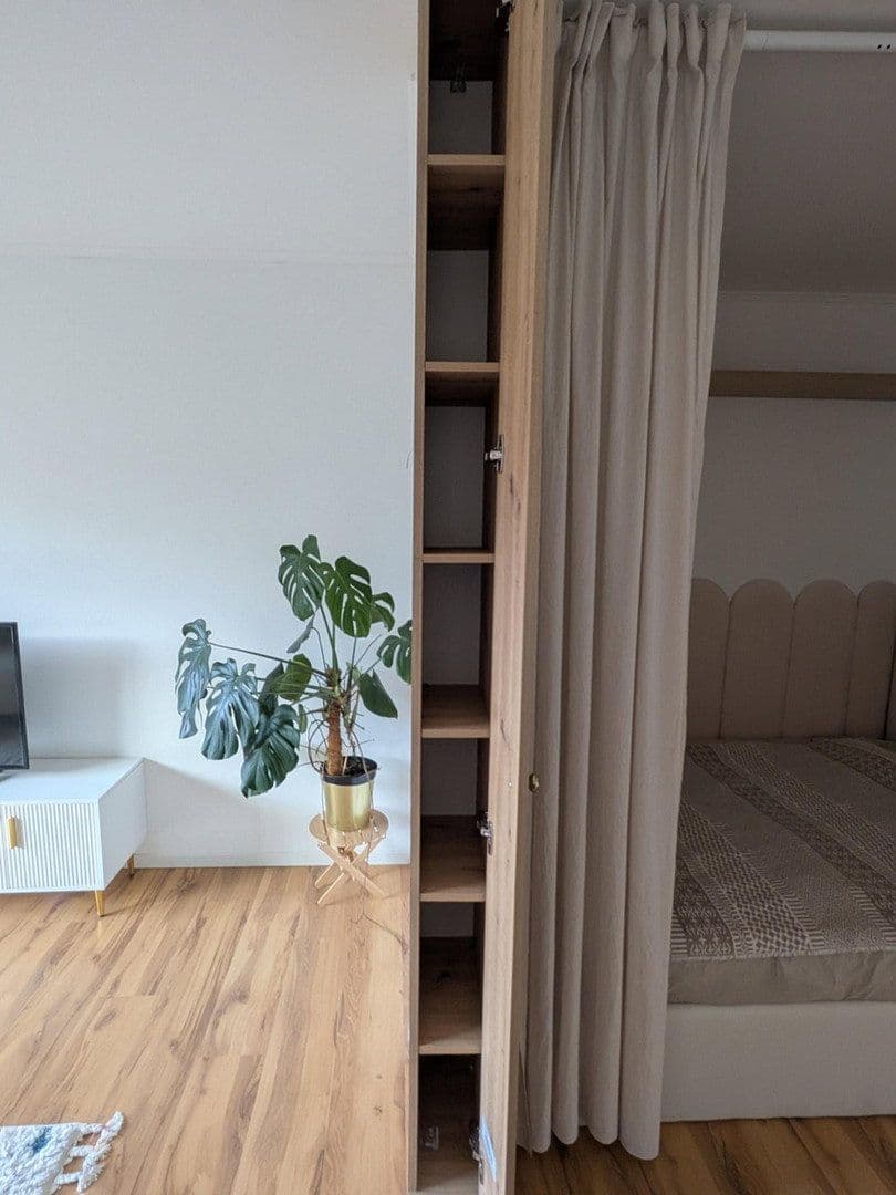 Prenájom bytu 1-izbový 40 m², Fleherstr 183, Düsseldorf, Severné Porýnie - Westfálsko Prenájom bytu 1-izbový 40 m², Fleherstr 183, Düsseldorf, Severné Porýnie - Westfálsko