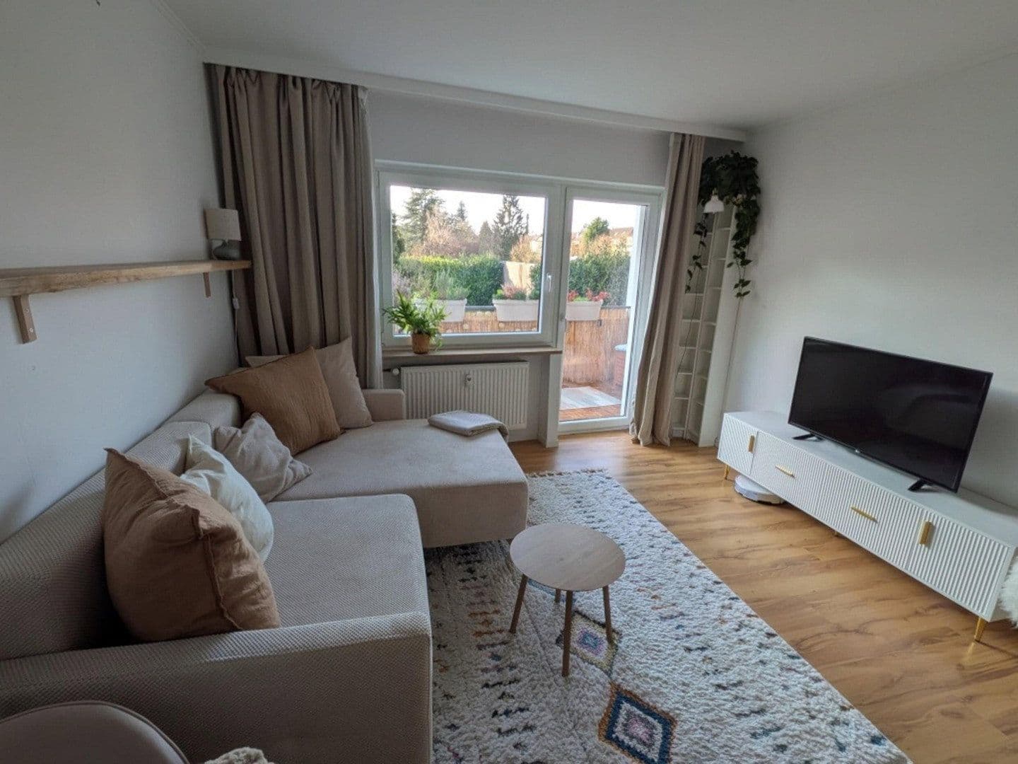 Prenájom bytu 1-izbový 40 m², Fleherstr 183, Düsseldorf, Severné Porýnie - Westfálsko Prenájom bytu 1-izbový 40 m², Fleherstr 183, Düsseldorf, Severné Porýnie - Westfálsko