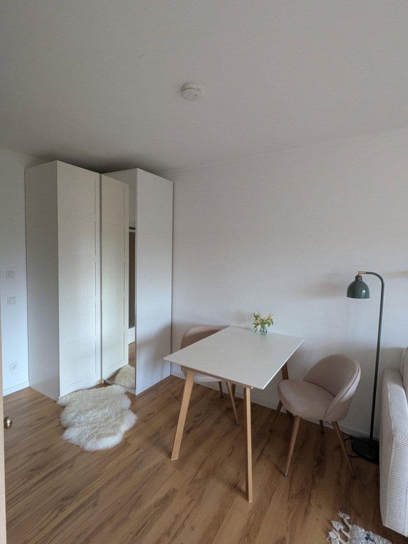 Prenájom bytu 1-izbový 40 m², Fleherstr 183, Düsseldorf, Severné Porýnie - Westfálsko Prenájom bytu 1-izbový 40 m², Fleherstr 183, Düsseldorf, Severné Porýnie - Westfálsko