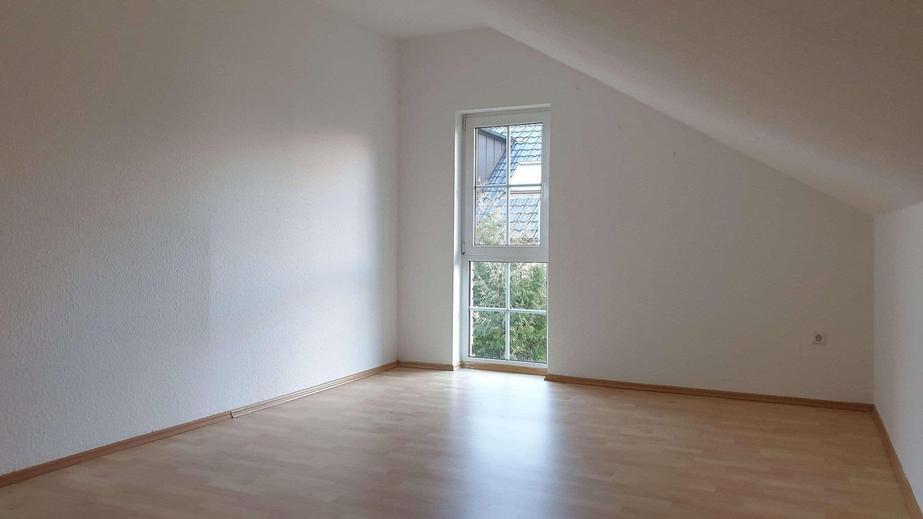 Prenájom bytu 3-izbový 120 m², Geschwister-Scholl-Straße 34, Langgöns, Hesensko Prenájom bytu 3-izbový 120 m², Geschwister-Scholl-Straße 34, Langgöns, Hesensko