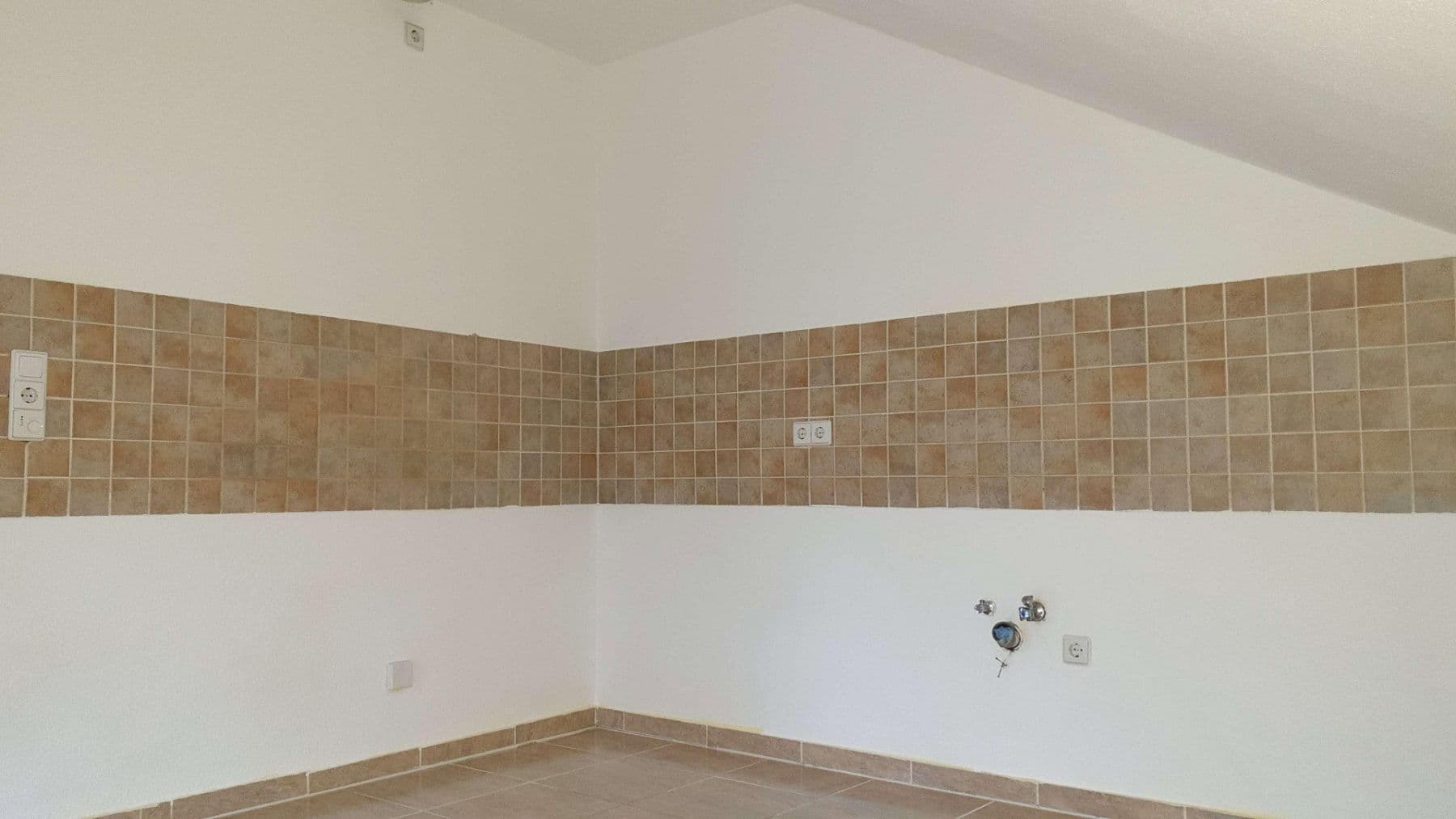 Prenájom bytu 3-izbový 120 m², Geschwister-Scholl-Straße 34, Langgöns, Hesensko Prenájom bytu 3-izbový 120 m², Geschwister-Scholl-Straße 34, Langgöns, Hesensko