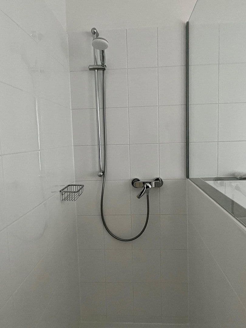 Prenájom bytu 5-izbový 114 m², Am Buchenbaum 21, Duisburg, Severné Porýnie - Westfálsko Prenájom bytu 5-izbový 114 m², Am Buchenbaum 21, Duisburg, Severné Porýnie - Westfálsko