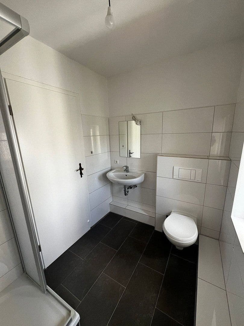 Prenájom bytu 60 m², Wilhelm-Busch-Straße 24, Leipzig, Sasko Prenájom bytu 60 m², Wilhelm-Busch-Straße 24, Leipzig, Sasko