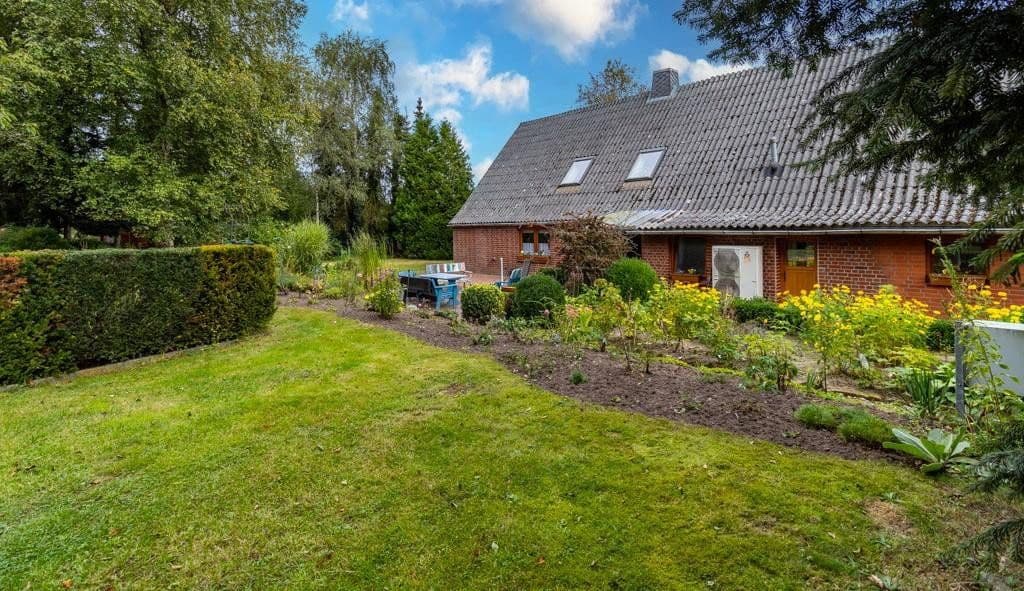 Predaj domu 184 m², pozemek 4.456 m², Wingst, Dolné Sasko Predaj domu 184 m², pozemek 4.456 m², Wingst, Dolné Sasko