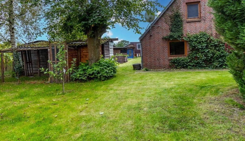 Predaj domu 184 m², pozemek 4.456 m², Wingst, Dolné Sasko Predaj domu 184 m², pozemek 4.456 m², Wingst, Dolné Sasko