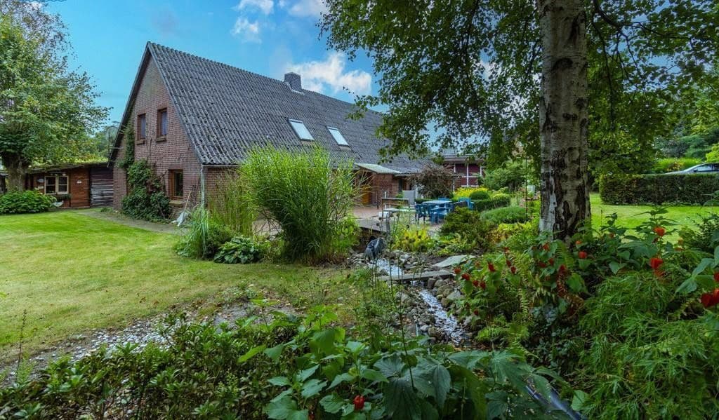 Predaj domu 184 m², pozemek 4.456 m², Wingst, Dolné Sasko Predaj domu 184 m², pozemek 4.456 m², Wingst, Dolné Sasko