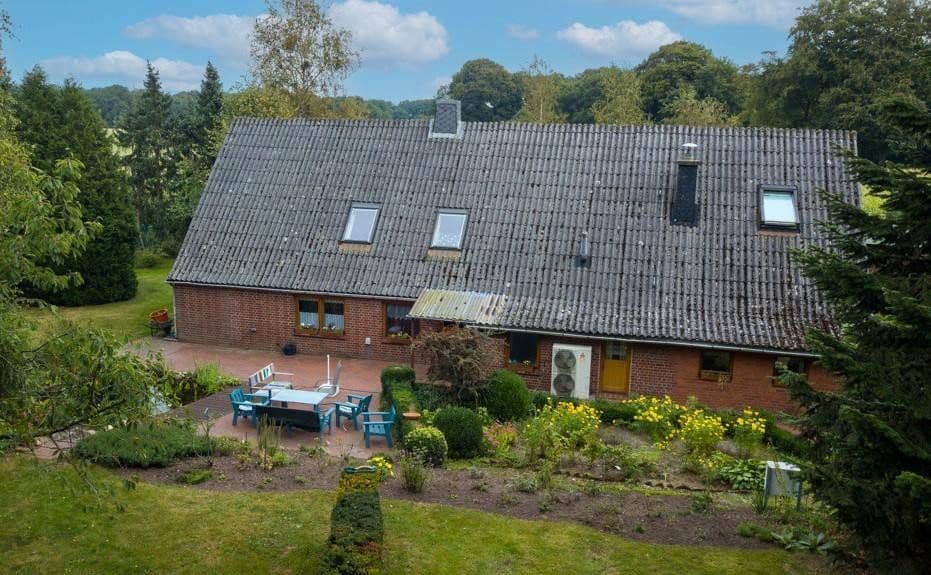 Predaj domu 184 m², pozemek 4.456 m², Wingst, Dolné Sasko Predaj domu 184 m², pozemek 4.456 m², Wingst, Dolné Sasko