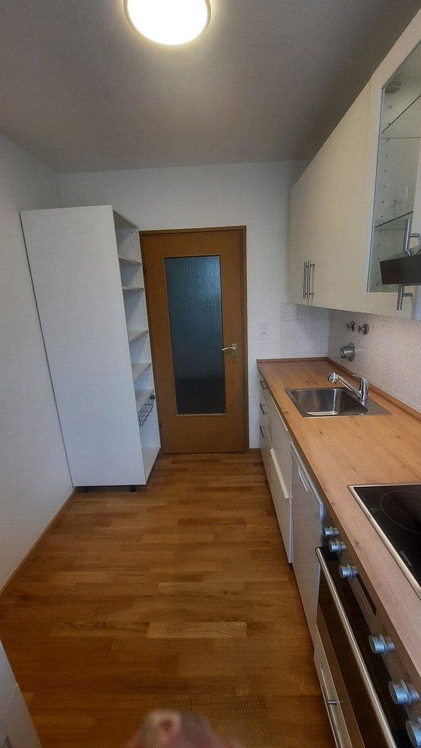 Prenájom bytu 2-izbový 57 m², Arnimstr. 19, München, Bavorsko Prenájom bytu 2-izbový 57 m², Arnimstr. 19, München, Bavorsko