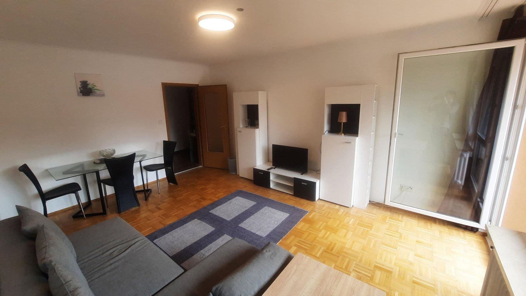 Prenájom bytu 2-izbový 57 m², Arnimstr. 19, München, Bavorsko Prenájom bytu 2-izbový 57 m², Arnimstr. 19, München, Bavorsko