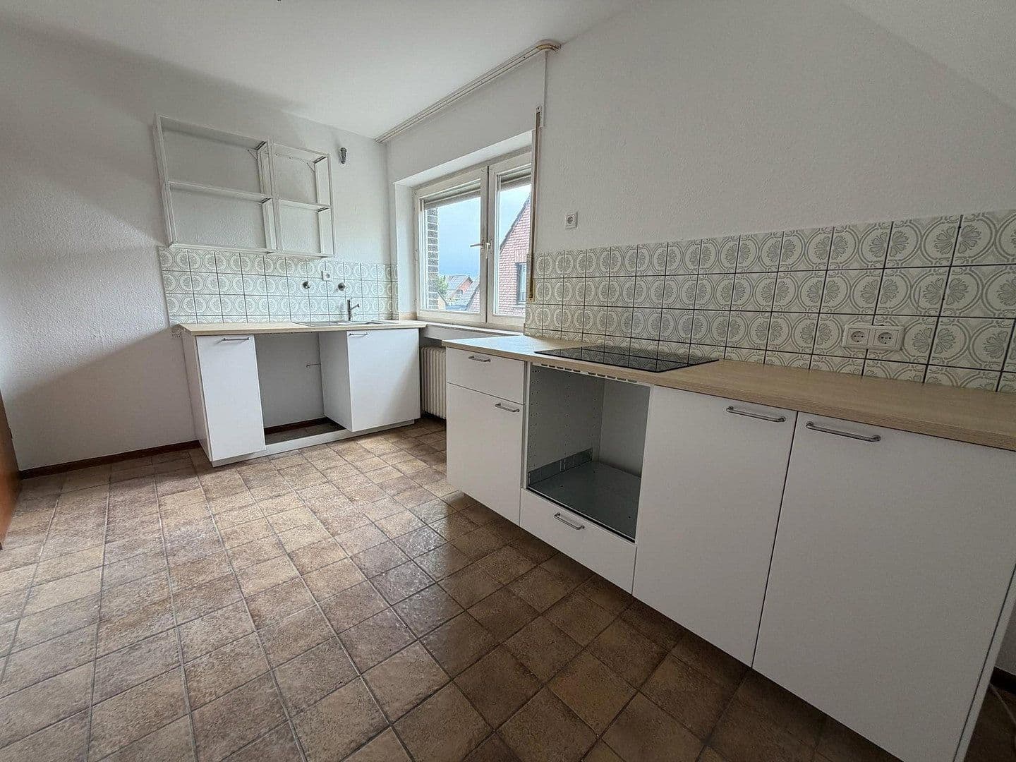 Prenájom bytu 3-izbový 95 m², Hasenheide 39, Tönisvorst, Severné Porýnie - Westfálsko Prenájom bytu 3-izbový 95 m², Hasenheide 39, Tönisvorst, Severné Porýnie - Westfálsko