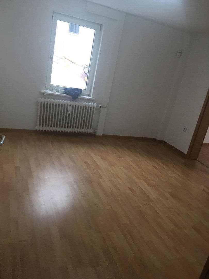 Prenájom domu 55 m², pozemek 350 m², Sturmbühlstr.97, Villingen-Schwenningen, Bádensko-Wurttembersko Prenájom domu 55 m², pozemek 350 m², Sturmbühlstr.97, Villingen-Schwenningen, Bádensko-Wurttembersko