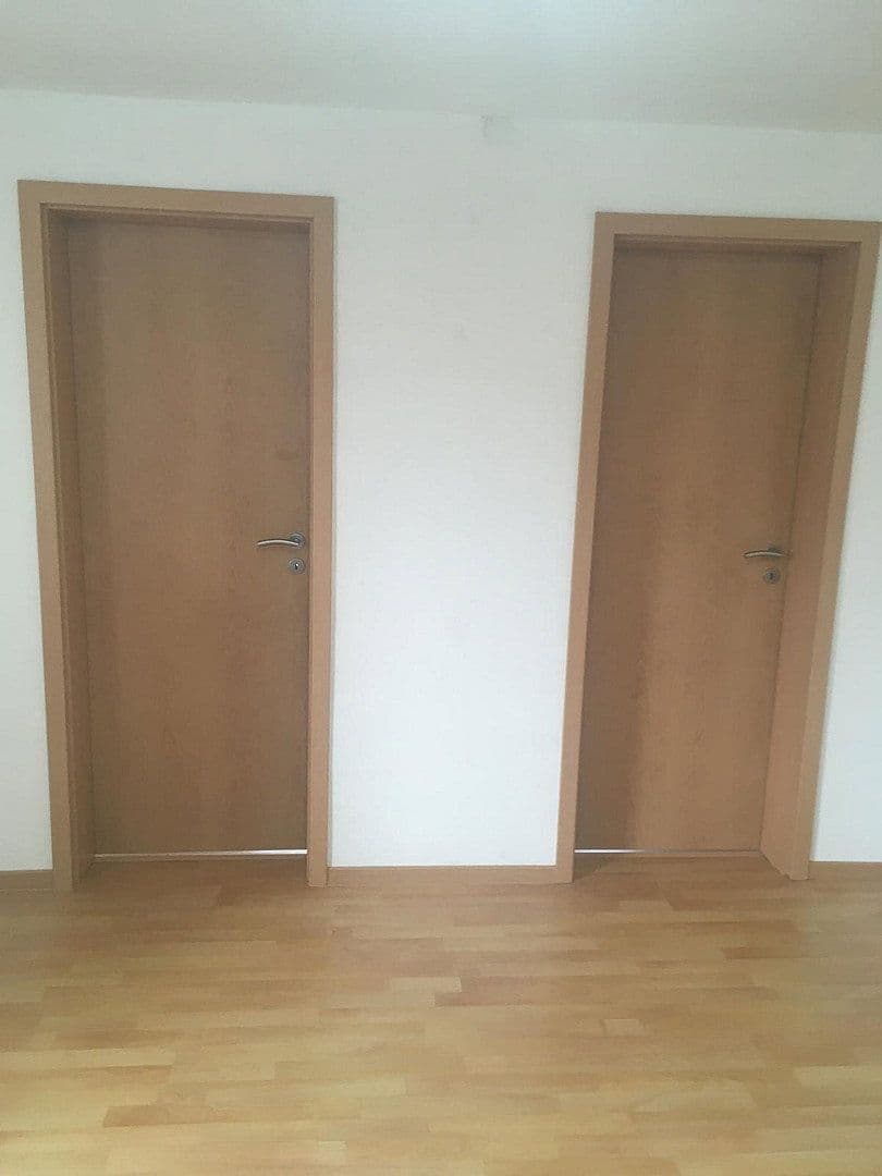 Prenájom domu 55 m², pozemek 350 m², Sturmbühlstr.97, Villingen-Schwenningen, Bádensko-Wurttembersko Prenájom domu 55 m², pozemek 350 m², Sturmbühlstr.97, Villingen-Schwenningen, Bádensko-Wurttembersko