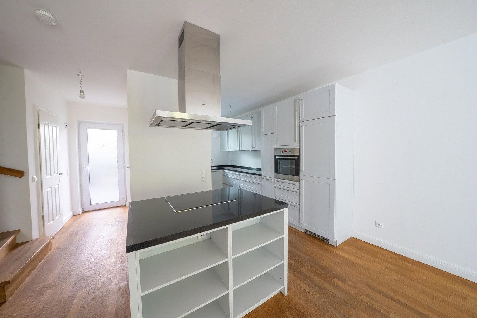 Predaj domu 140 m², pozemek 150 m², Hamburg, Hamburg Predaj domu 140 m², pozemek 150 m², Hamburg, Hamburg