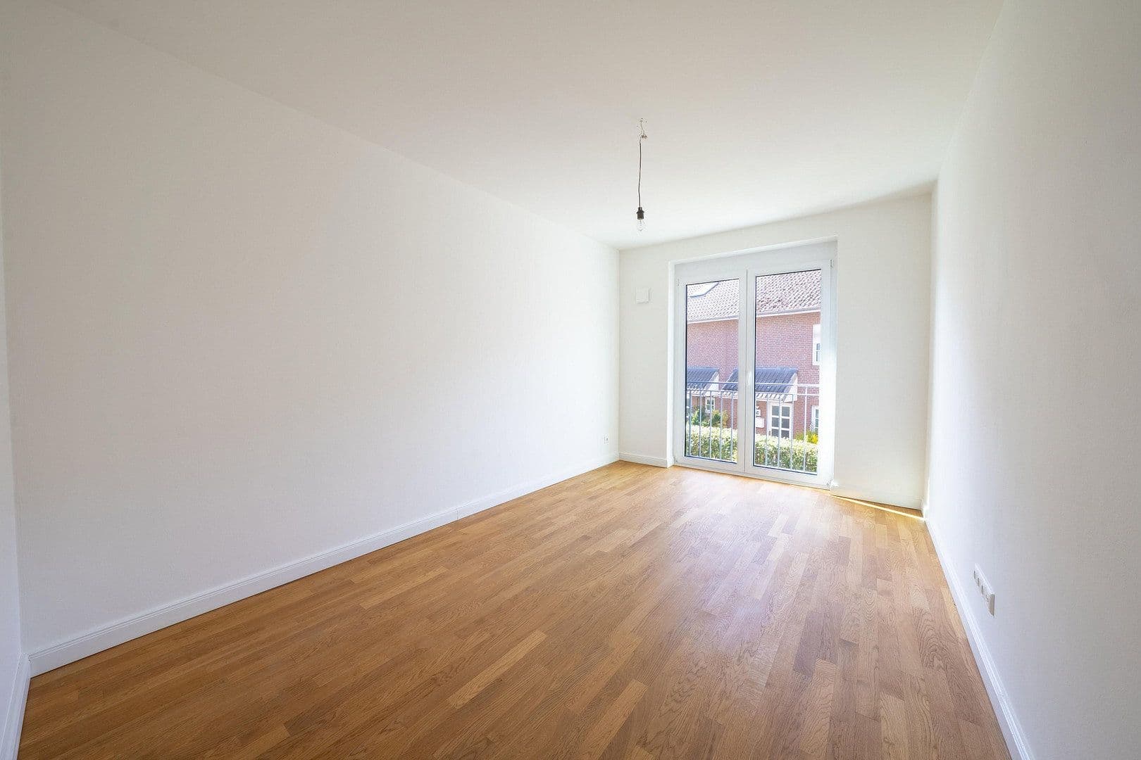 Predaj domu 140 m², pozemek 150 m², Hamburg, Hamburg Predaj domu 140 m², pozemek 150 m², Hamburg, Hamburg