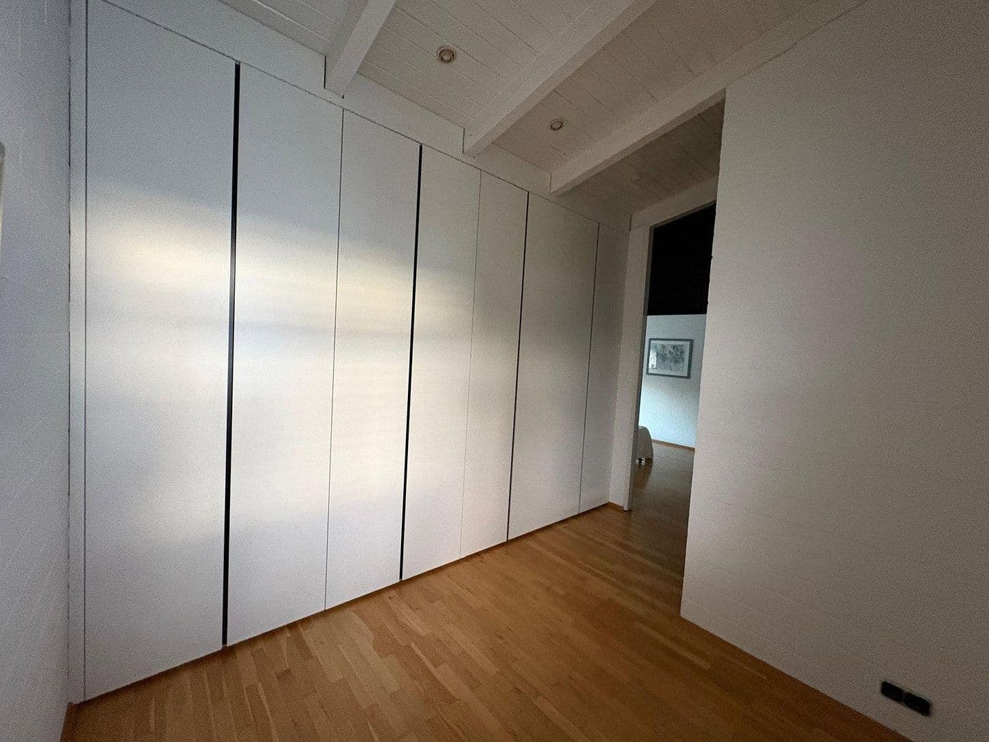 Predaj domu 410 m², pozemek 725 m², Kronberg im Taunus, Hesensko Predaj domu 410 m², pozemek 725 m², Kronberg im Taunus, Hesensko