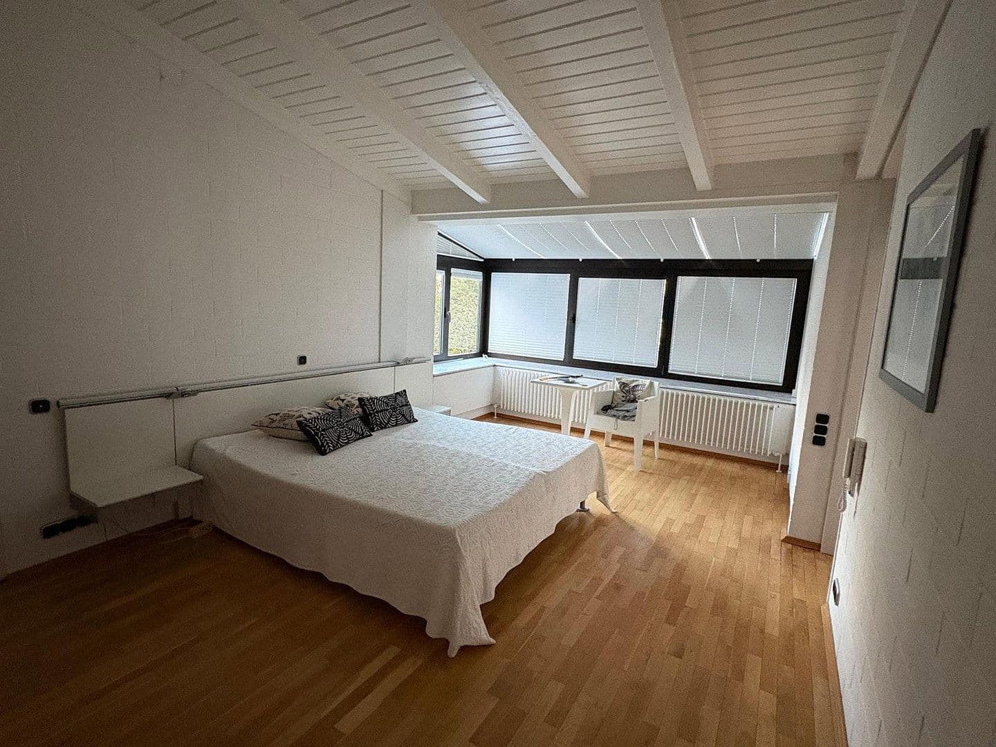 Predaj domu 410 m², pozemek 725 m², Kronberg im Taunus, Hesensko Predaj domu 410 m², pozemek 725 m², Kronberg im Taunus, Hesensko