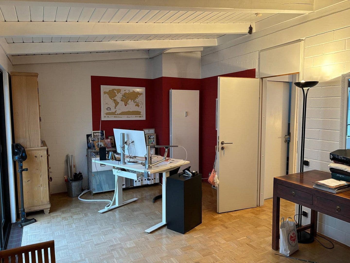 Predaj domu 410 m², pozemek 725 m², Kronberg im Taunus, Hesensko Predaj domu 410 m², pozemek 725 m², Kronberg im Taunus, Hesensko