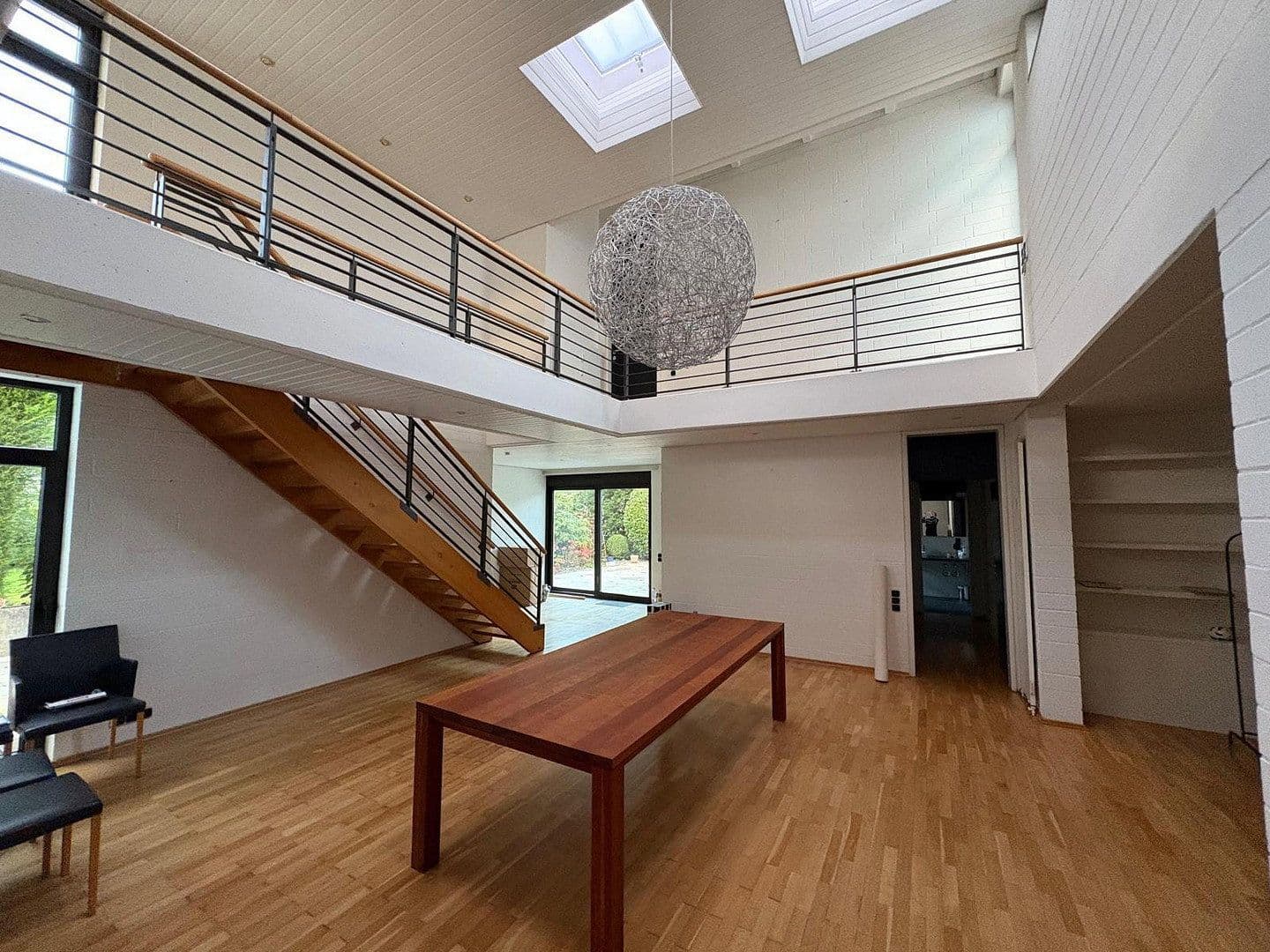 Predaj domu 410 m², pozemek 725 m², Kronberg im Taunus, Hesensko Predaj domu 410 m², pozemek 725 m², Kronberg im Taunus, Hesensko