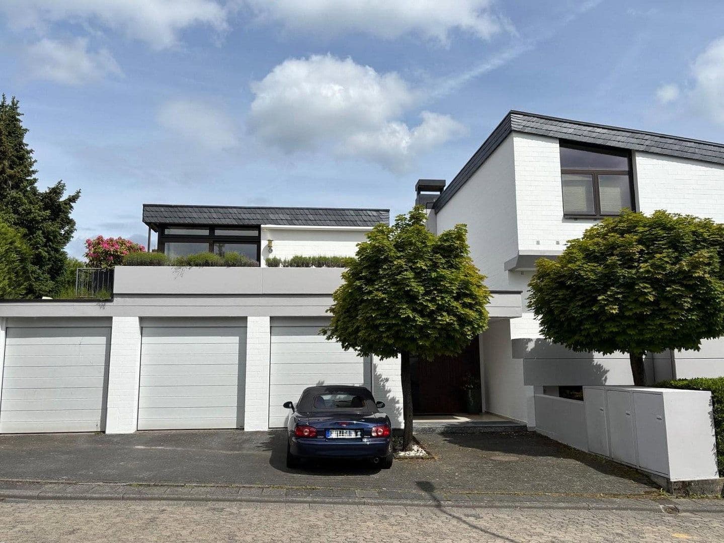 Predaj domu 410 m², pozemek 725 m², Kronberg im Taunus, Hesensko Predaj domu 410 m², pozemek 725 m², Kronberg im Taunus, Hesensko