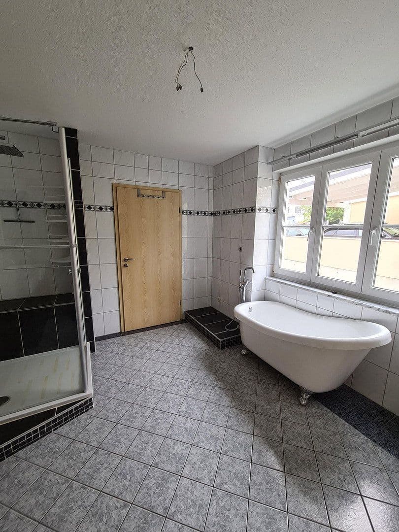 Predaj domu 135 m², pozemek 308 m², Landshut, Bavorsko Predaj domu 135 m², pozemek 308 m², Landshut, Bavorsko