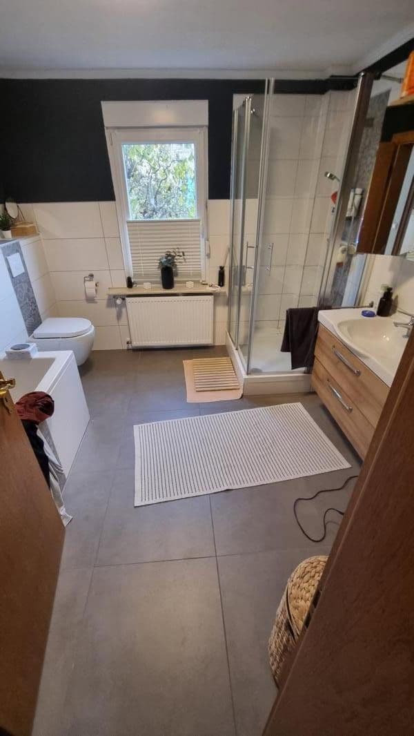 Predaj domu 221 m², pozemek 680 m², Marburger Straße 29, Netphen, Severné Porýnie - Westfálsko Predaj domu 221 m², pozemek 680 m², Marburger Straße 29, Netphen, Severné Porýnie - Westfálsko