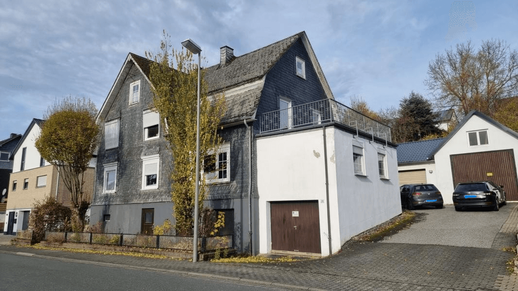 Predaj domu 221 m², pozemek 680 m², Marburger Straße 29, Netphen, Severné Porýnie - Westfálsko Predaj domu 221 m², pozemek 680 m², Marburger Straße 29, Netphen, Severné Porýnie - Westfálsko