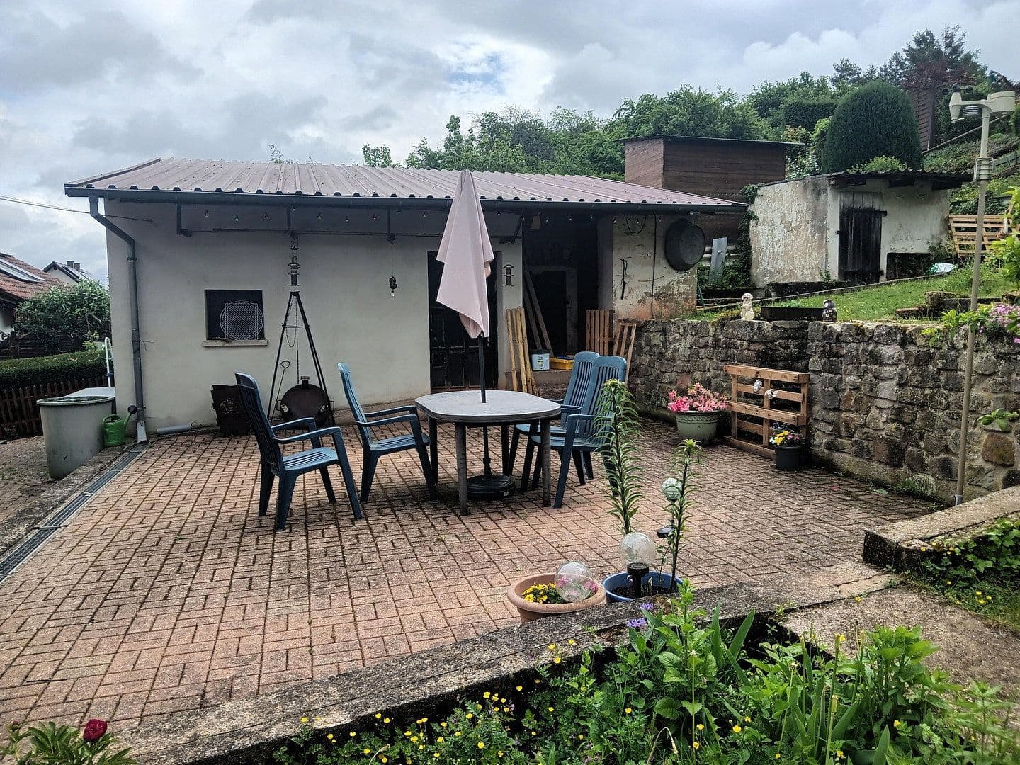 Predaj domu 153 m², pozemek 4.000 m², Ramsen, Porýnie-Falcko Predaj domu 153 m², pozemek 4.000 m², Ramsen, Porýnie-Falcko