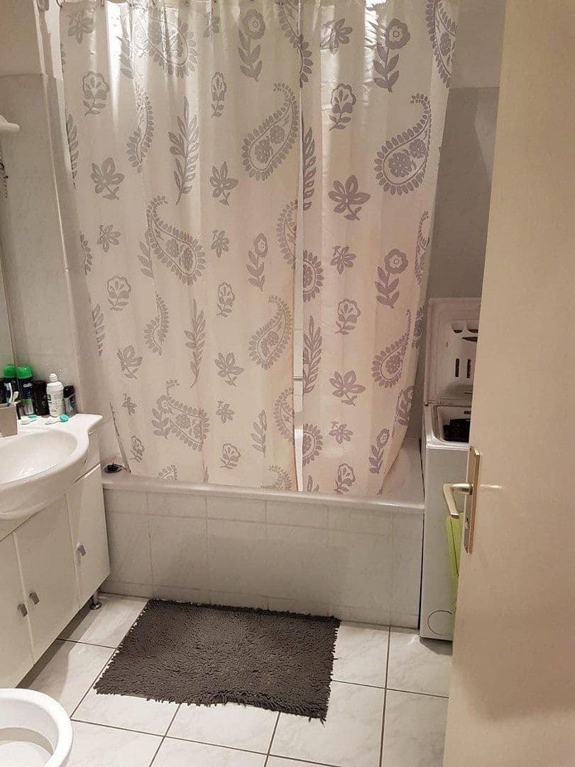 Predaj bytu 1-izbový 43 m², Berlin, Berlín Predaj bytu 1-izbový 43 m², Berlin, Berlín