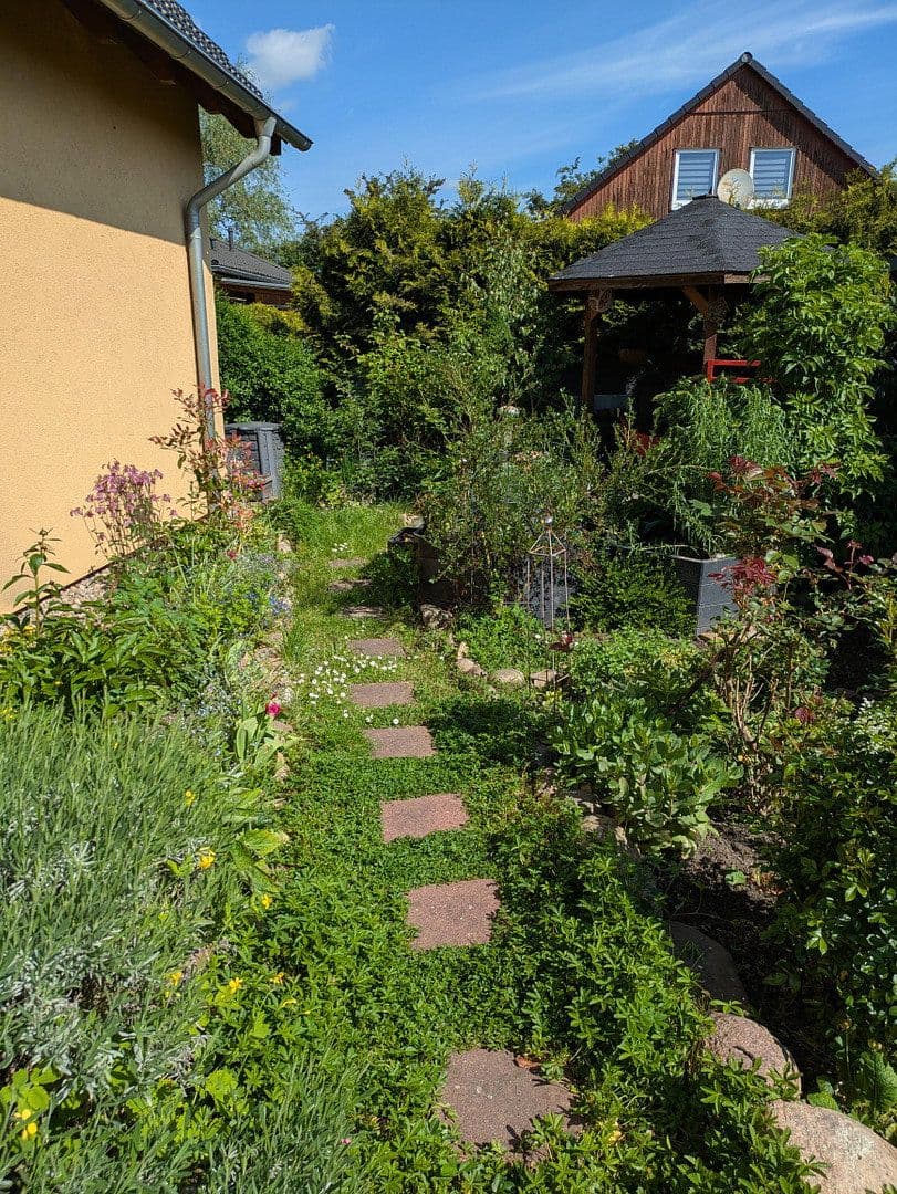Predaj bytu 5-izbový 100 m², Borsdorf, Sasko Predaj bytu 5-izbový 100 m², Borsdorf, Sasko