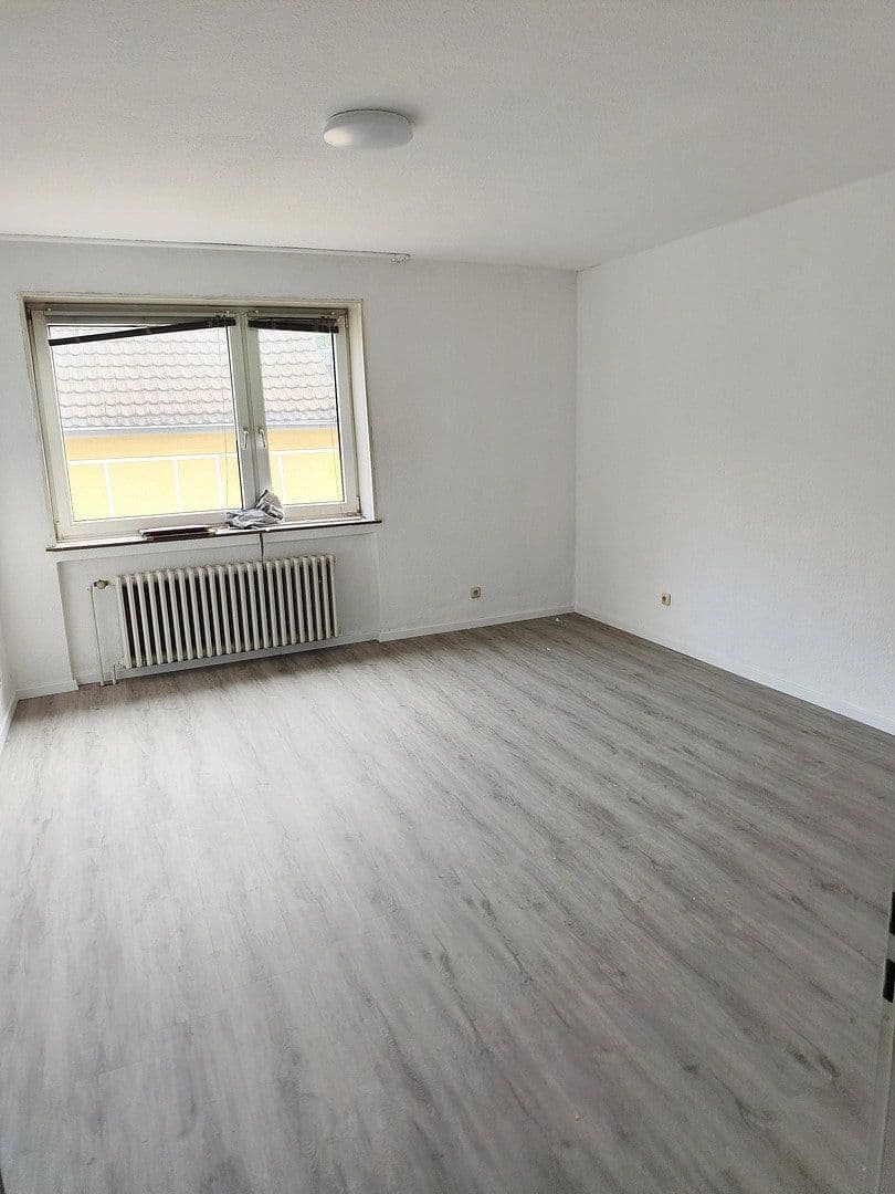 Prenájom bytu 2-izbový 67 m², Bergstr.8, Oberhausen, Severné Porýnie - Westfálsko Prenájom bytu 2-izbový 67 m², Bergstr.8, Oberhausen, Severné Porýnie - Westfálsko
