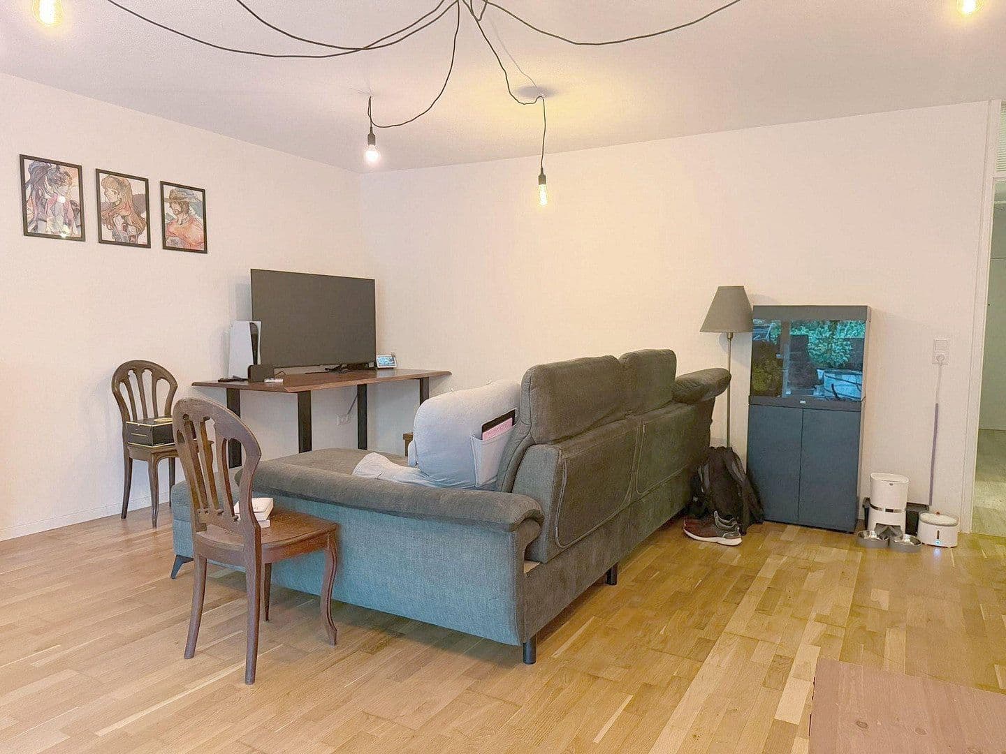Prenájom bytu 3-izbový 104 m², Durlach, Bádensko-Wurttembersko Prenájom bytu 3-izbový 104 m², Durlach, Bádensko-Wurttembersko