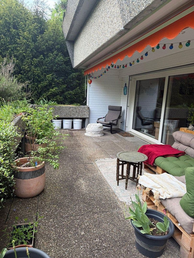 Prenájom bytu 3-izbový 104 m², Durlach, Bádensko-Wurttembersko Prenájom bytu 3-izbový 104 m², Durlach, Bádensko-Wurttembersko