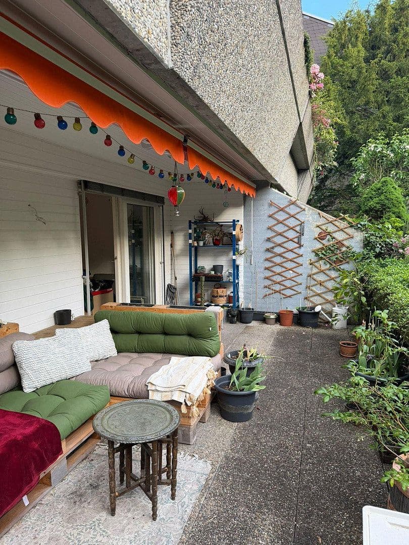 Prenájom bytu 3-izbový 104 m², Durlach, Bádensko-Wurttembersko Prenájom bytu 3-izbový 104 m², Durlach, Bádensko-Wurttembersko