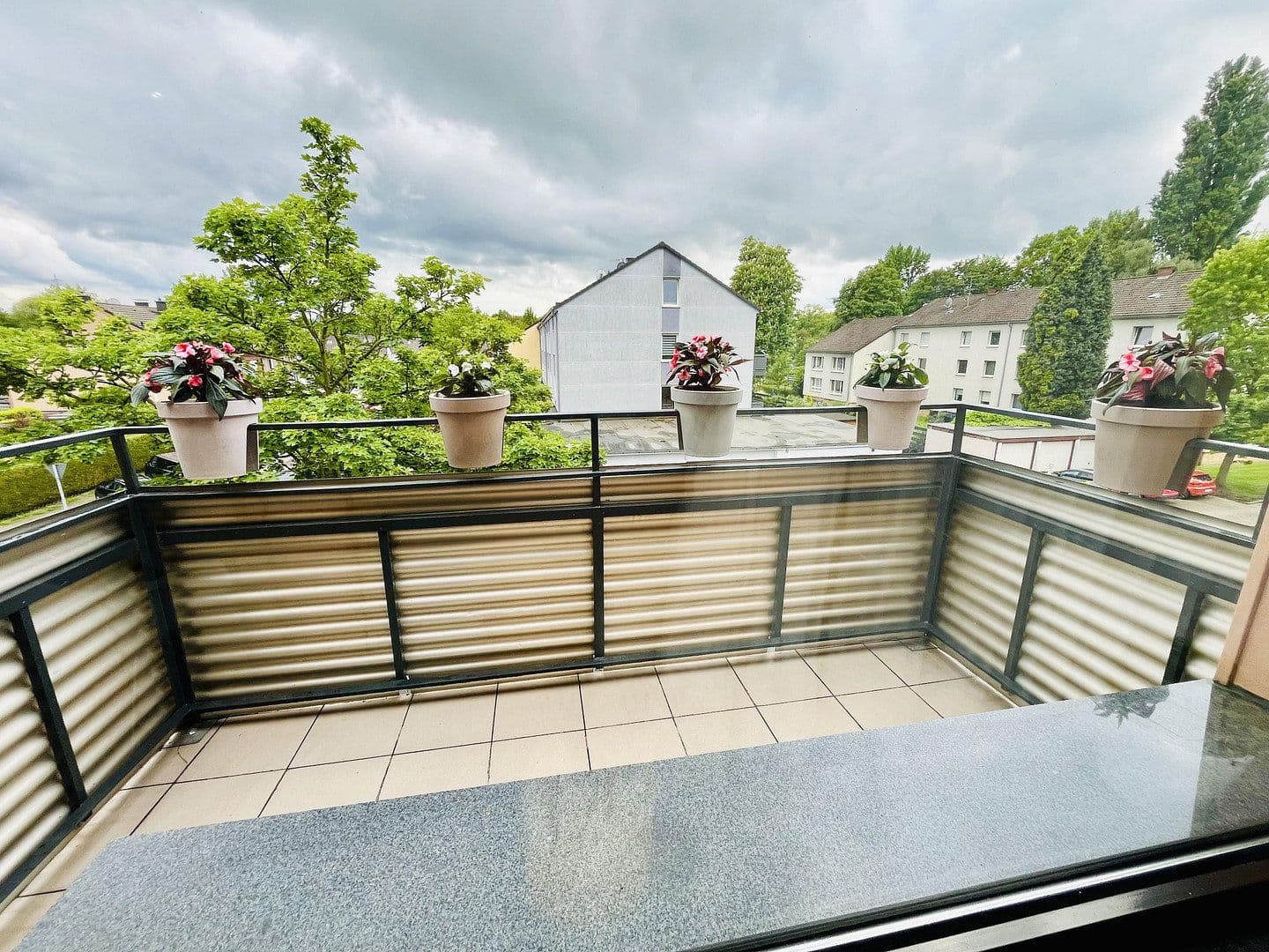 Predaj bytu 3-izbový 75 m², Oberhausen, Severné Porýnie - Westfálsko Predaj bytu 3-izbový 75 m², Oberhausen, Severné Porýnie - Westfálsko