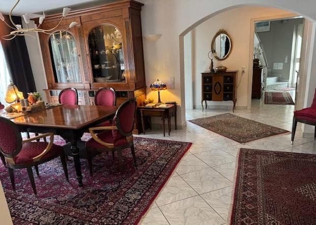Predaj domu 420 m², pozemek 654 m², Saarbrücken, Sársko Predaj domu 420 m², pozemek 654 m², Saarbrücken, Sársko