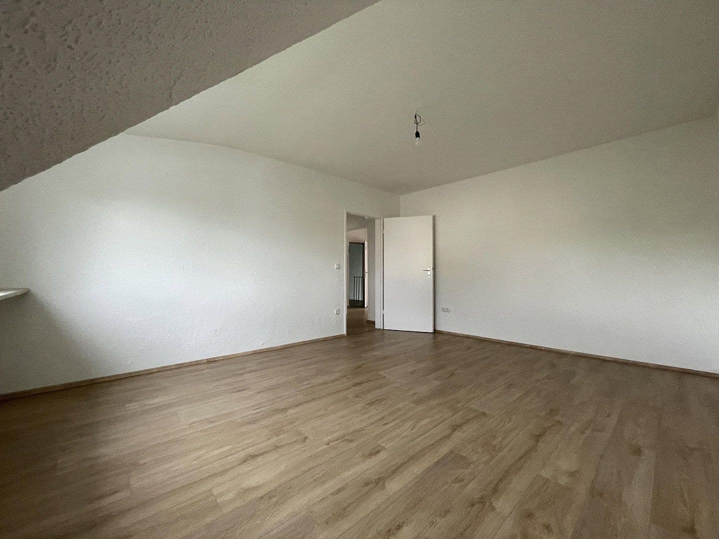 Prenájom bytu 3-izbový 76 m², Scheppmannskamp 9, Essen, Severné Porýnie - Westfálsko Prenájom bytu 3-izbový 76 m², Scheppmannskamp 9, Essen, Severné Porýnie - Westfálsko