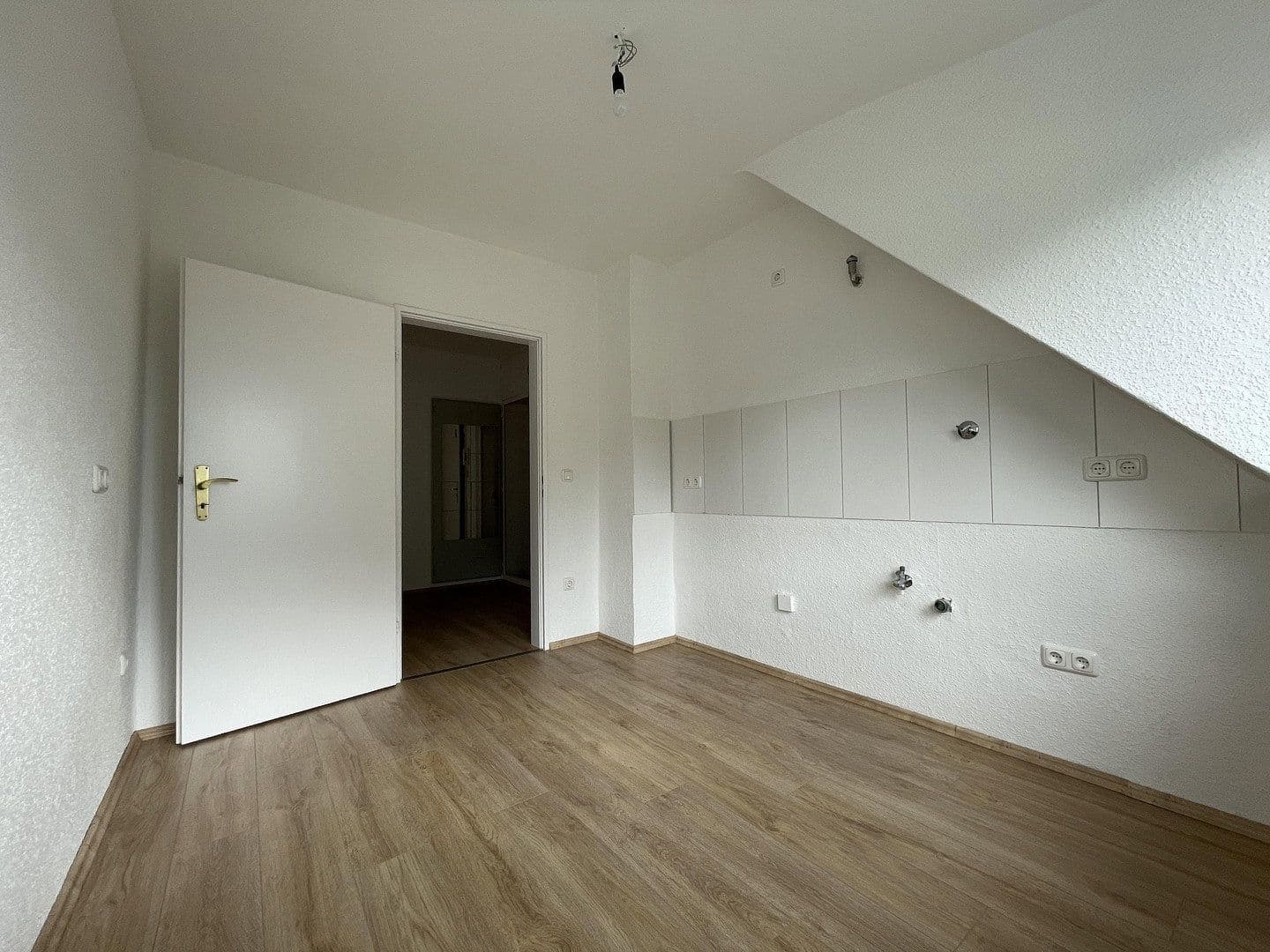 Prenájom bytu 3-izbový 76 m², Scheppmannskamp 9, Essen, Severné Porýnie - Westfálsko Prenájom bytu 3-izbový 76 m², Scheppmannskamp 9, Essen, Severné Porýnie - Westfálsko