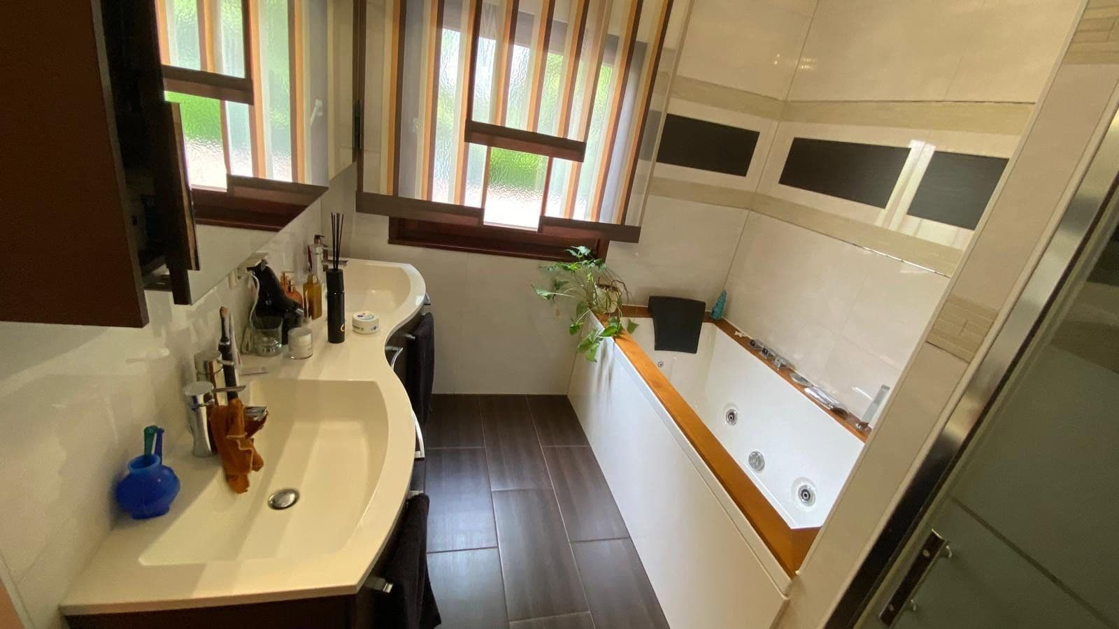Predaj domu 117 m², pozemek 464 m², Lachshuhnweg 1, Berlin, Berlín Predaj domu 117 m², pozemek 464 m², Lachshuhnweg 1, Berlin, Berlín
