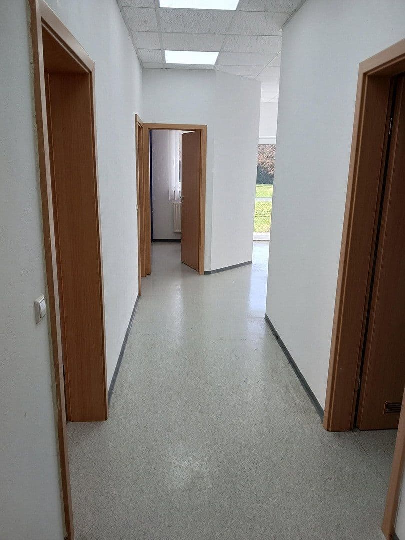 Prenájom nebytového priestoru 2.300 m², Weitnau, Bavorsko Prenájom nebytového priestoru 2.300 m², Weitnau, Bavorsko