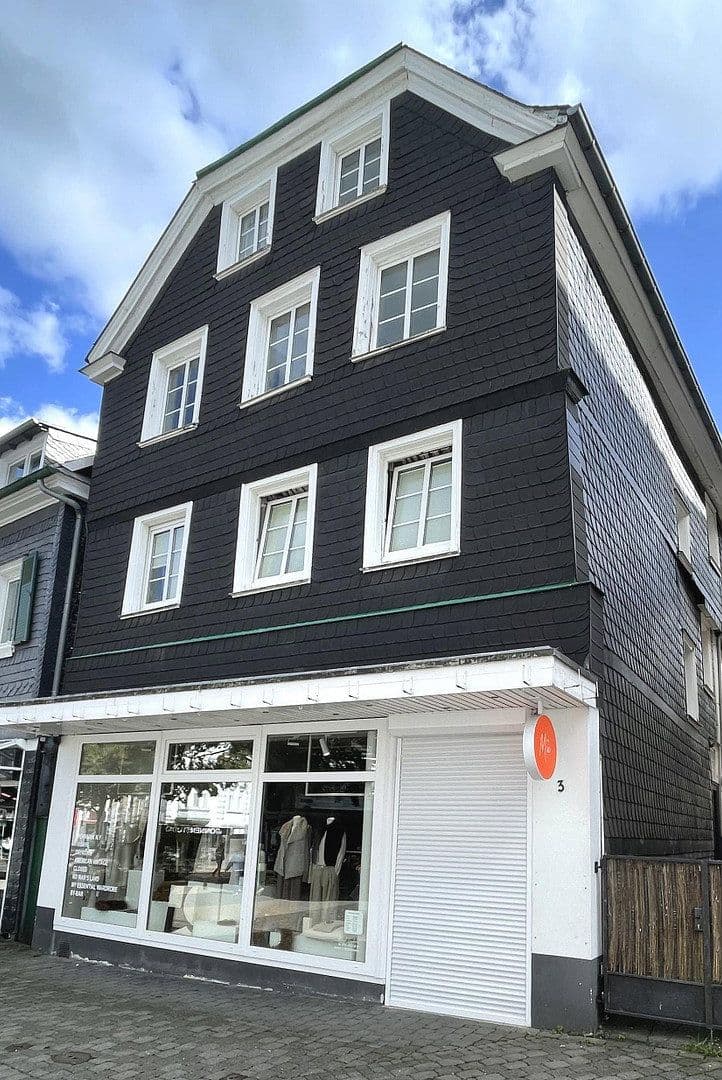 Prenájom bytu 4-izbový 90 m², Kirchstraße 3, Schwelm, Severné Porýnie - Westfálsko Prenájom bytu 4-izbový 90 m², Kirchstraße 3, Schwelm, Severné Porýnie - Westfálsko